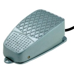 EFS-A; Switch: foot; Stabl.pos: 1; SPDT; 10A/250VAC; Leads: 1m lead; IP50; HIGHLY